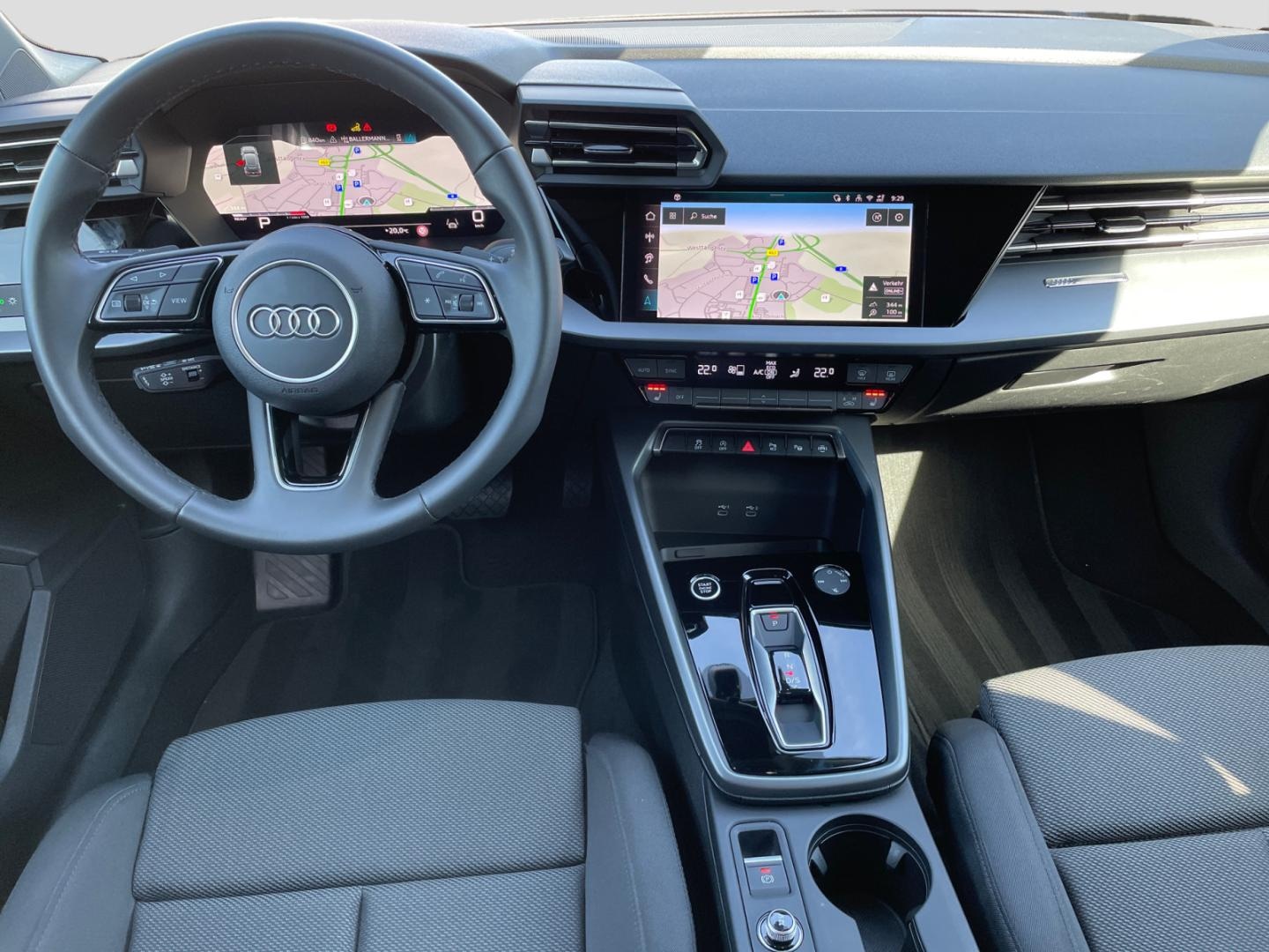Bild über Audi A3 Sportback S line 35 TFSI S tronic - für weitere Informationen kontaktieren Sie den Audi Partner