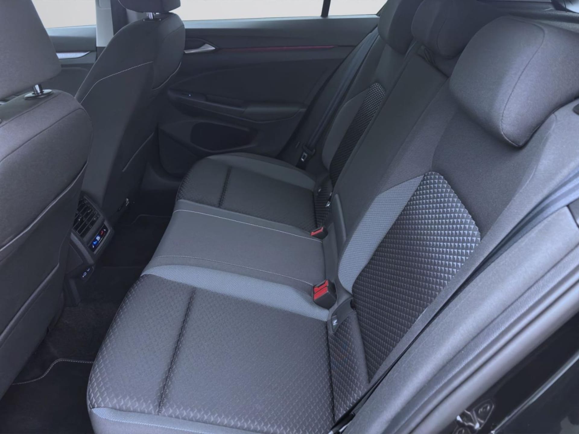 Volkswagen Golf Active