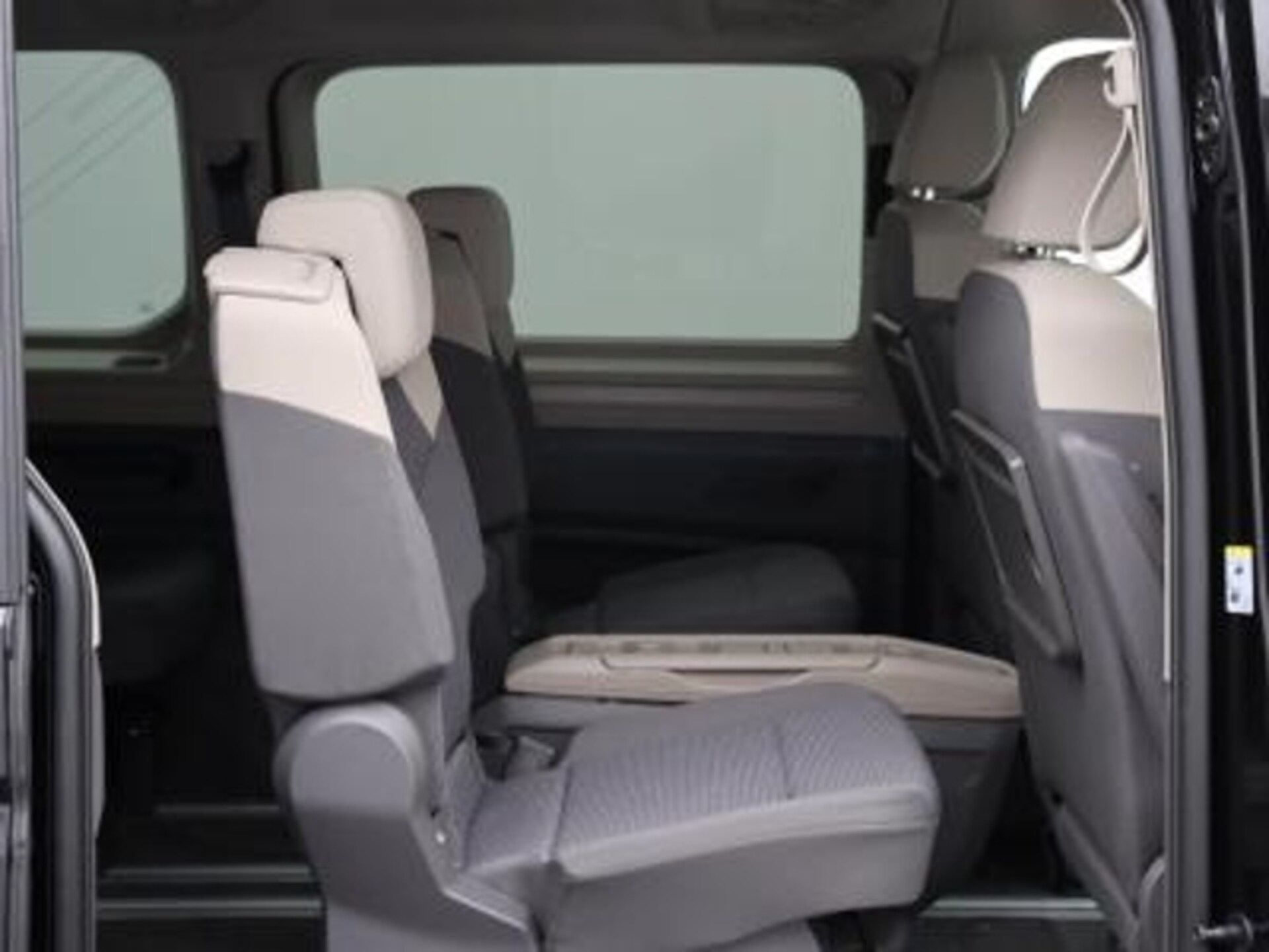 Volkswagen Multivan Basis-Modell