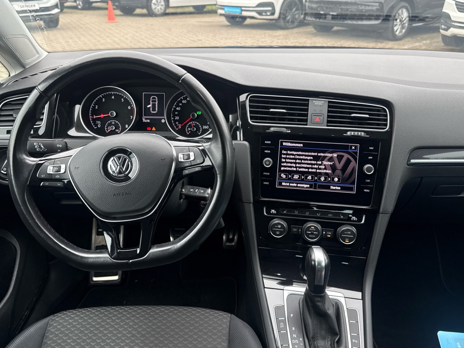 Volkswagen Golf Variant United