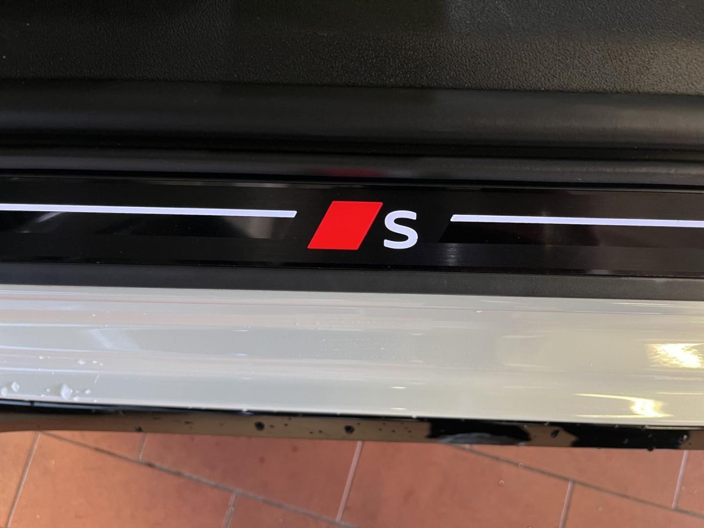 Bild über Audi S5 Avant edition one TFSI 270 kW S tronic - für weitere Informationen kontaktieren Sie den Audi Partner