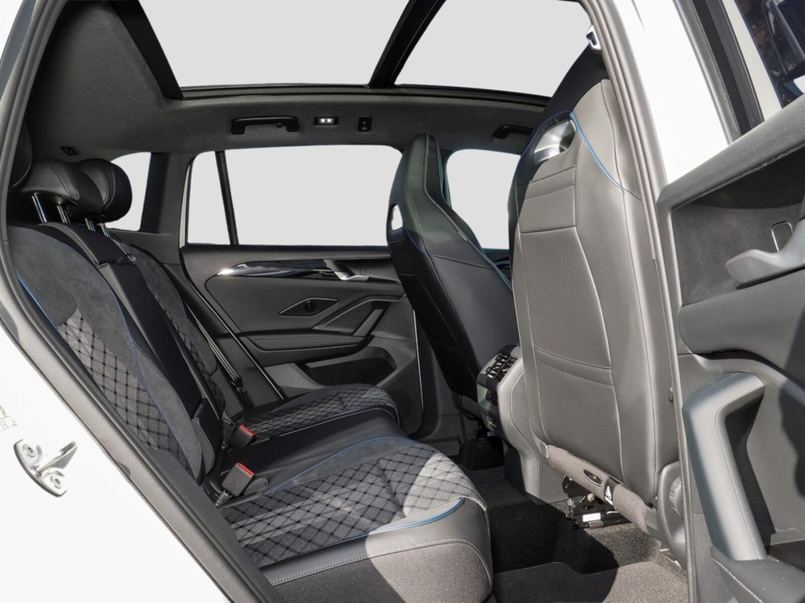Volkswagen Tiguan – Bild 11