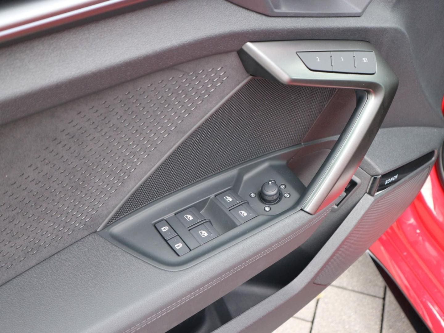 Bild über Audi RS 3 Sportback TFSI quattro 294 kW S tronic - für weitere Informationen kontaktieren Sie den Audi Partner