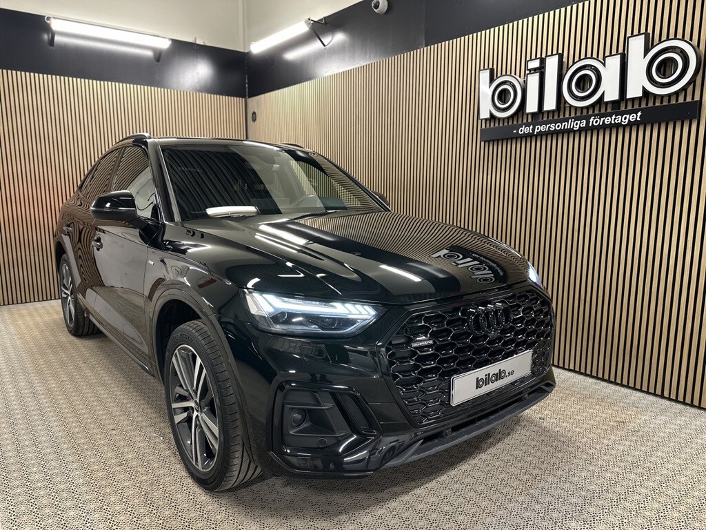 Bild som visar&nbsp;Audi Q5 Sportback TFSI e&nbsp;Q5 Sportback 55 TFSI e quattro S line 367 hk S tronic - för mer information kontakta din Audi Partner