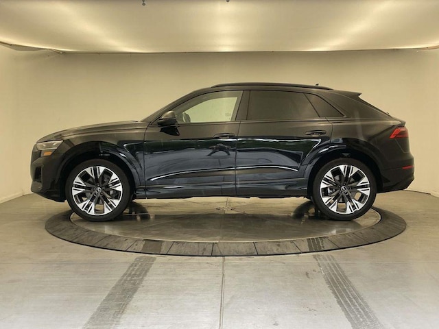 2025 Audi Q8
