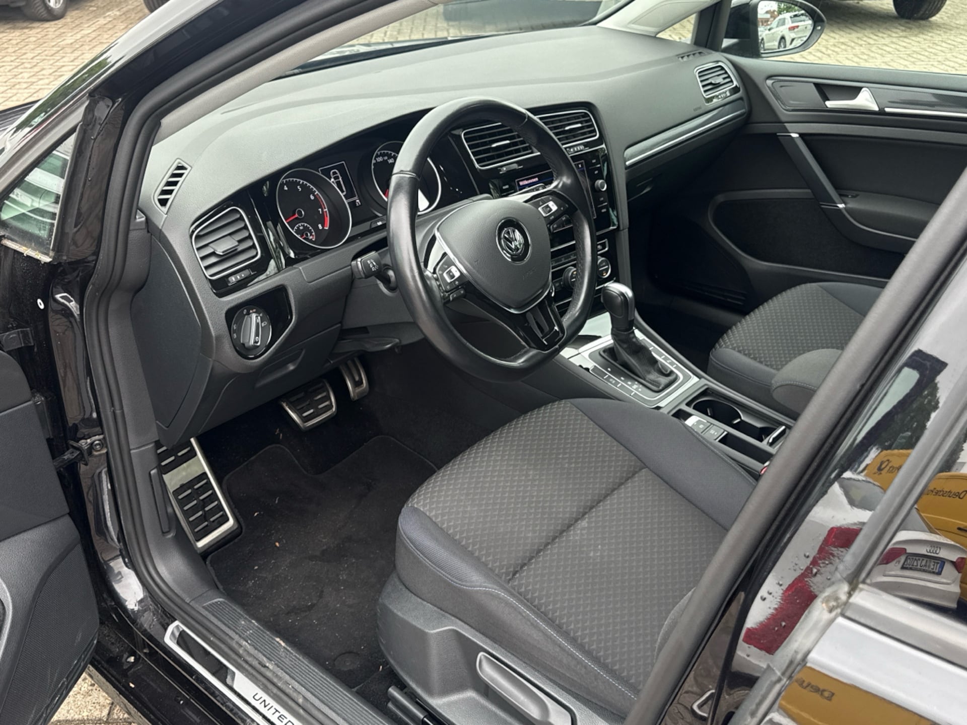 Volkswagen Golf Variant United