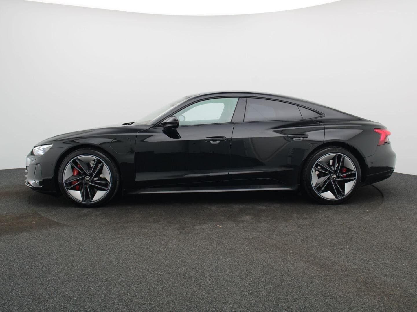 Image about Audi RS e-tron GT e-tron quattro