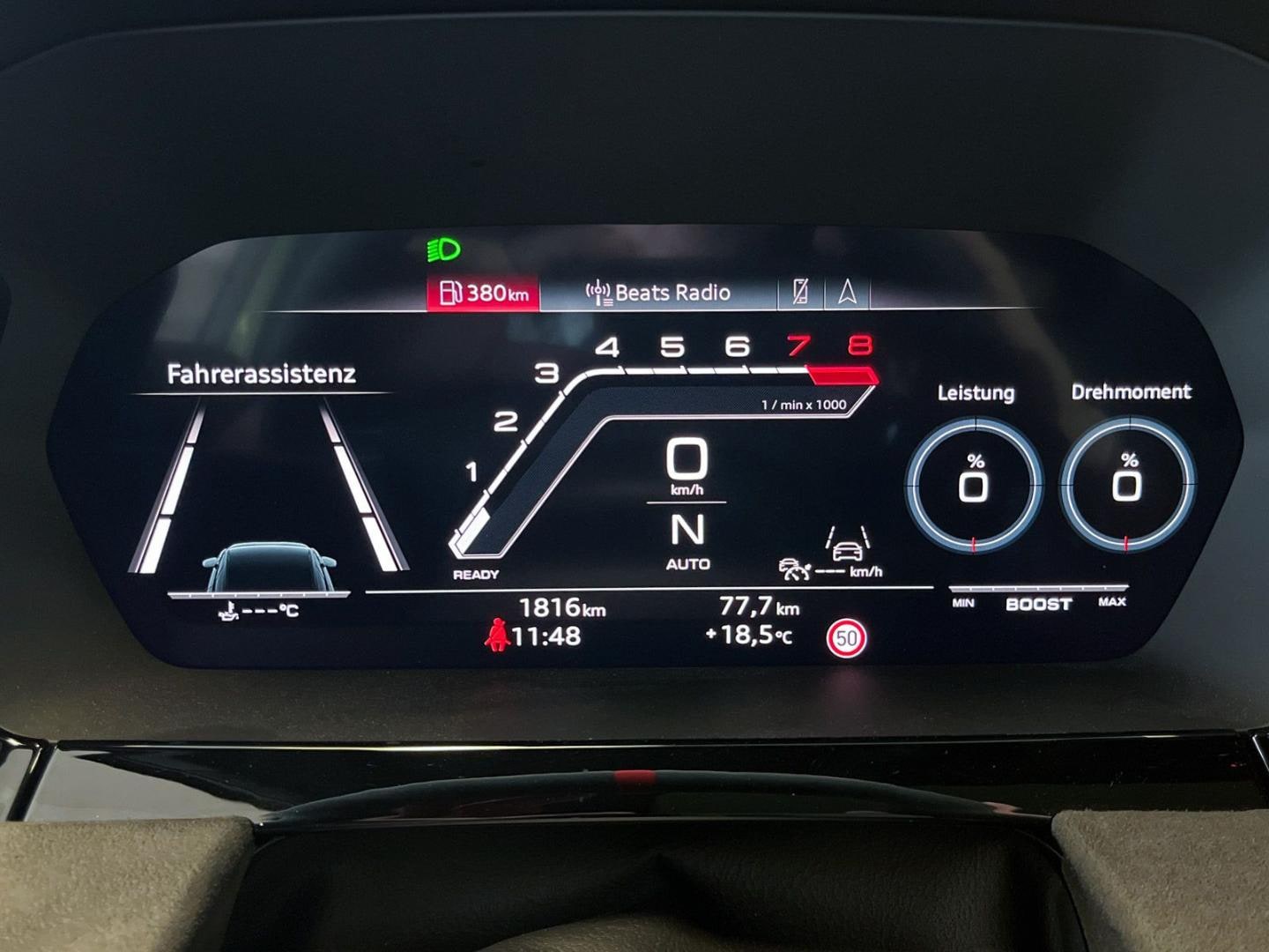 Bild über Audi RS 3 Sportback TFSI quattro 294 kW S tronic - für weitere Informationen kontaktieren Sie den Audi Partner
