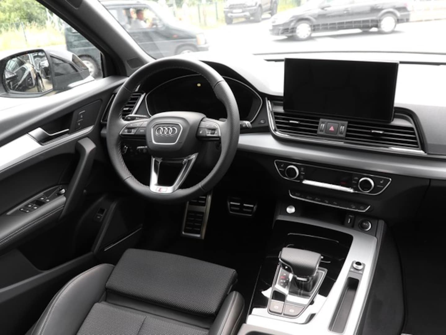 Bild über Audi Q5 40 TDI quattro S tronic - für weitere Informationen kontaktieren Sie den Audi Partner