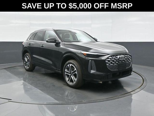2026 Audi Q5 Premium Plus quattro's photo