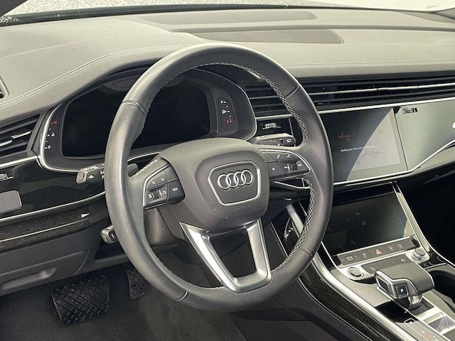 2025 Audi Q8
