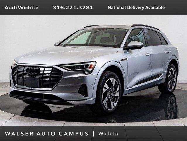 2022 Audi e-tron 95 kWh Premium quattro's photo