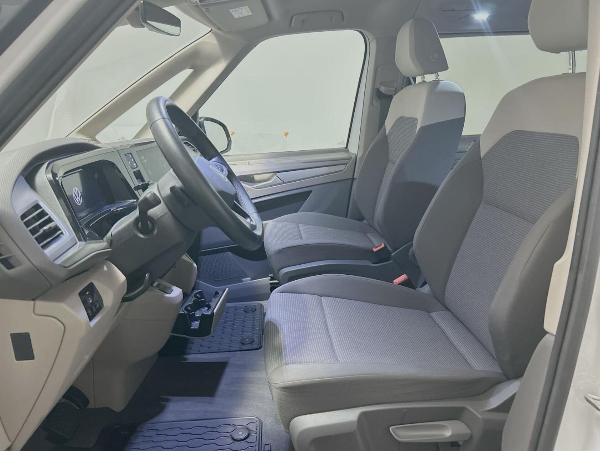 Volkswagen Multivan Basis-Modell