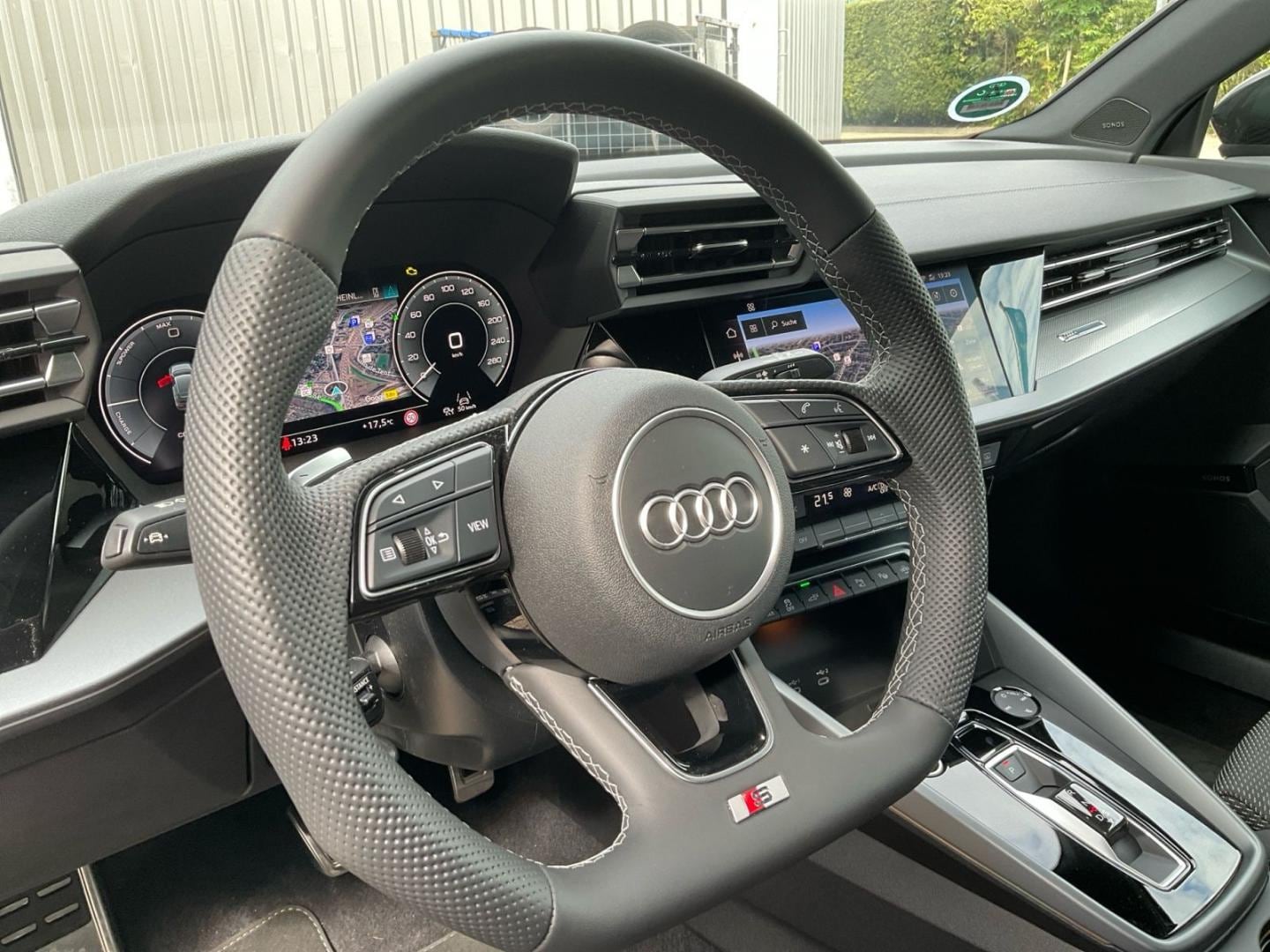 Bild über Audi A3 Sportback TFSI e TFSI e 150 kW S tronic - für weitere Informationen kontaktieren Sie den Audi Partner