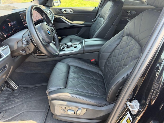 2024 BMW X7