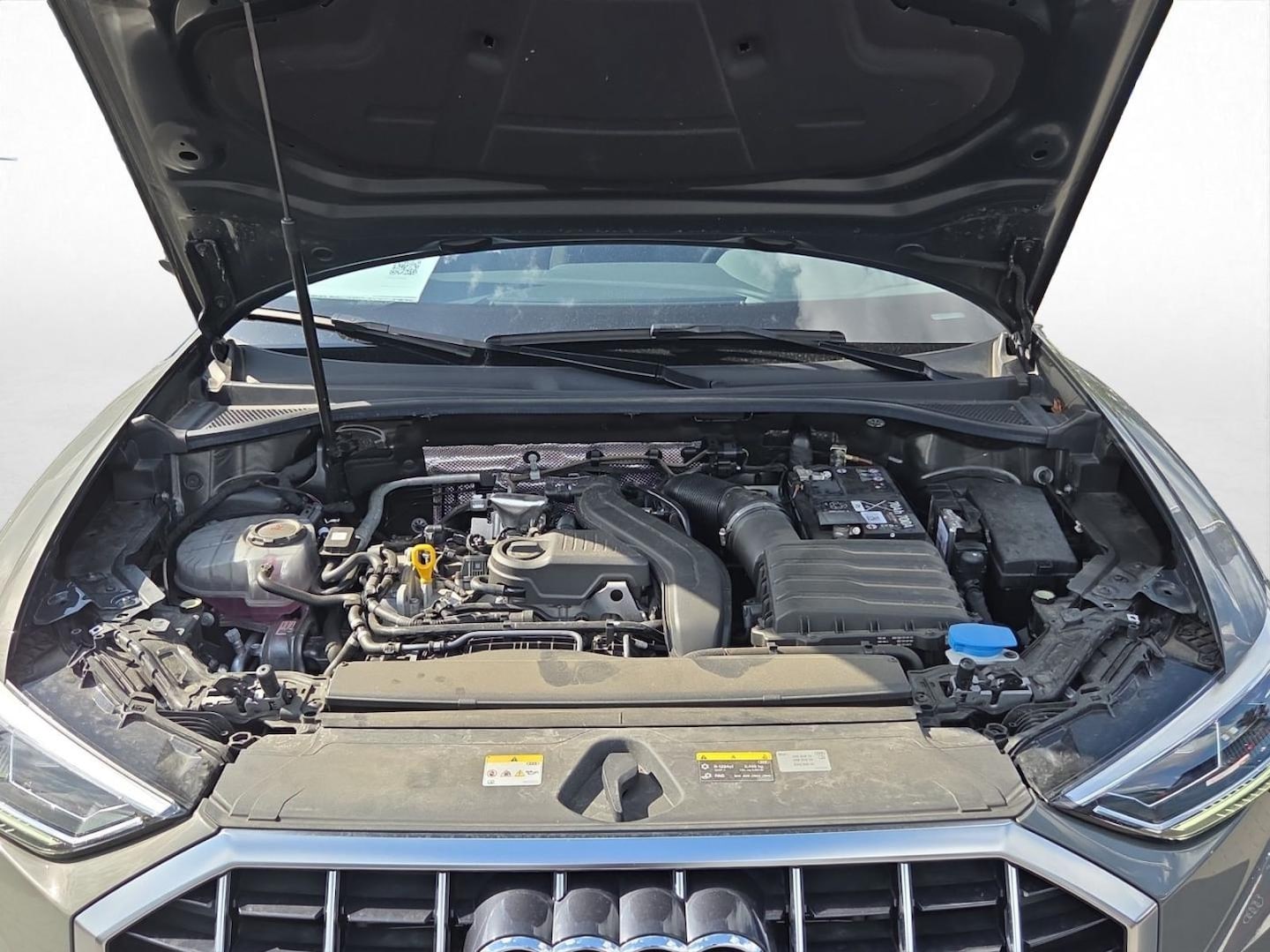Bild über Audi Q3 advanced 35 TFSI S tronic - für weitere Informationen kontaktieren Sie den Audi Partner