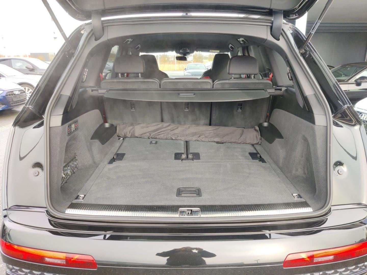 Bild über Audi Q7 SUV S line 50 TDI quattro tiptronic - für weitere Informationen kontaktieren Sie den Audi Partner