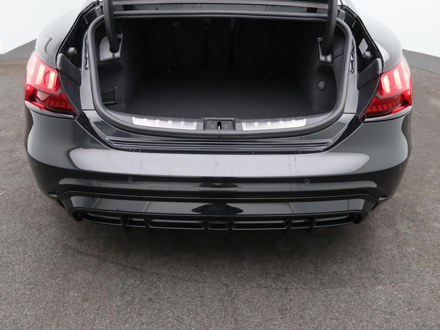 Image about Audi RS e-tron GT e-tron quattro