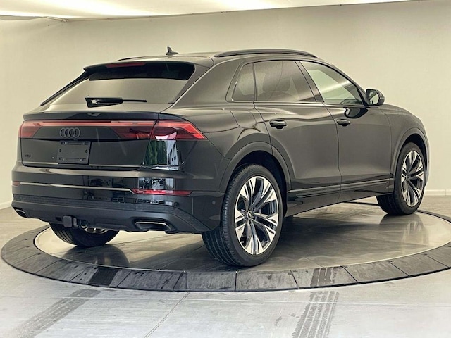 2025 Audi Q8 Premium - Photo 7