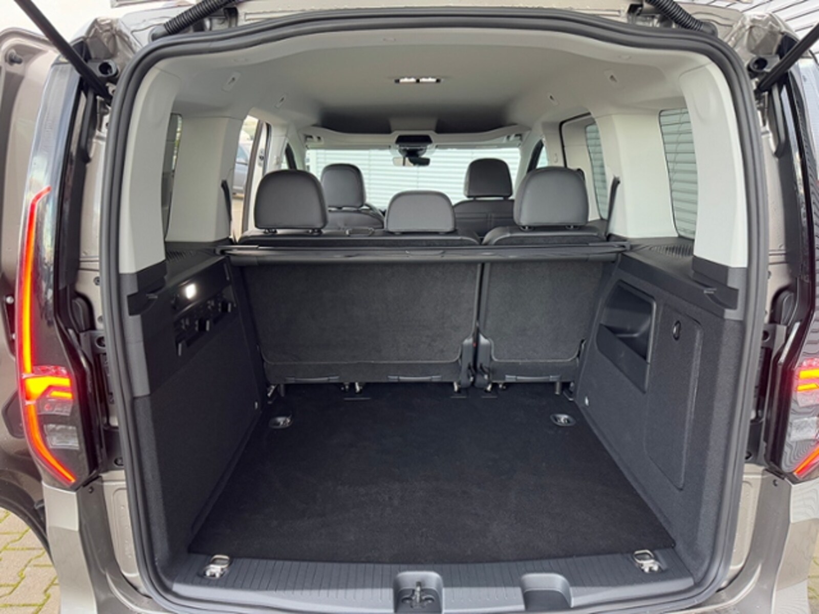 Volkswagen Caddy – Bild 12