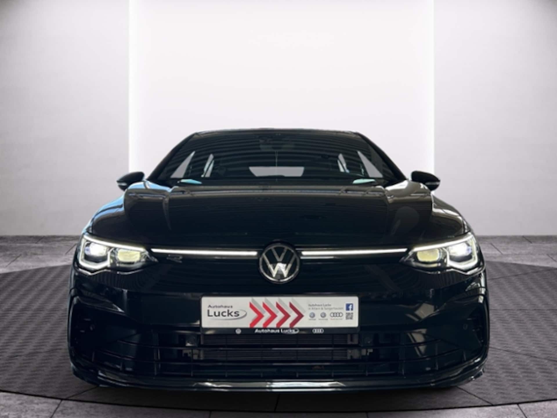 Volkswagen Golf R-Line
