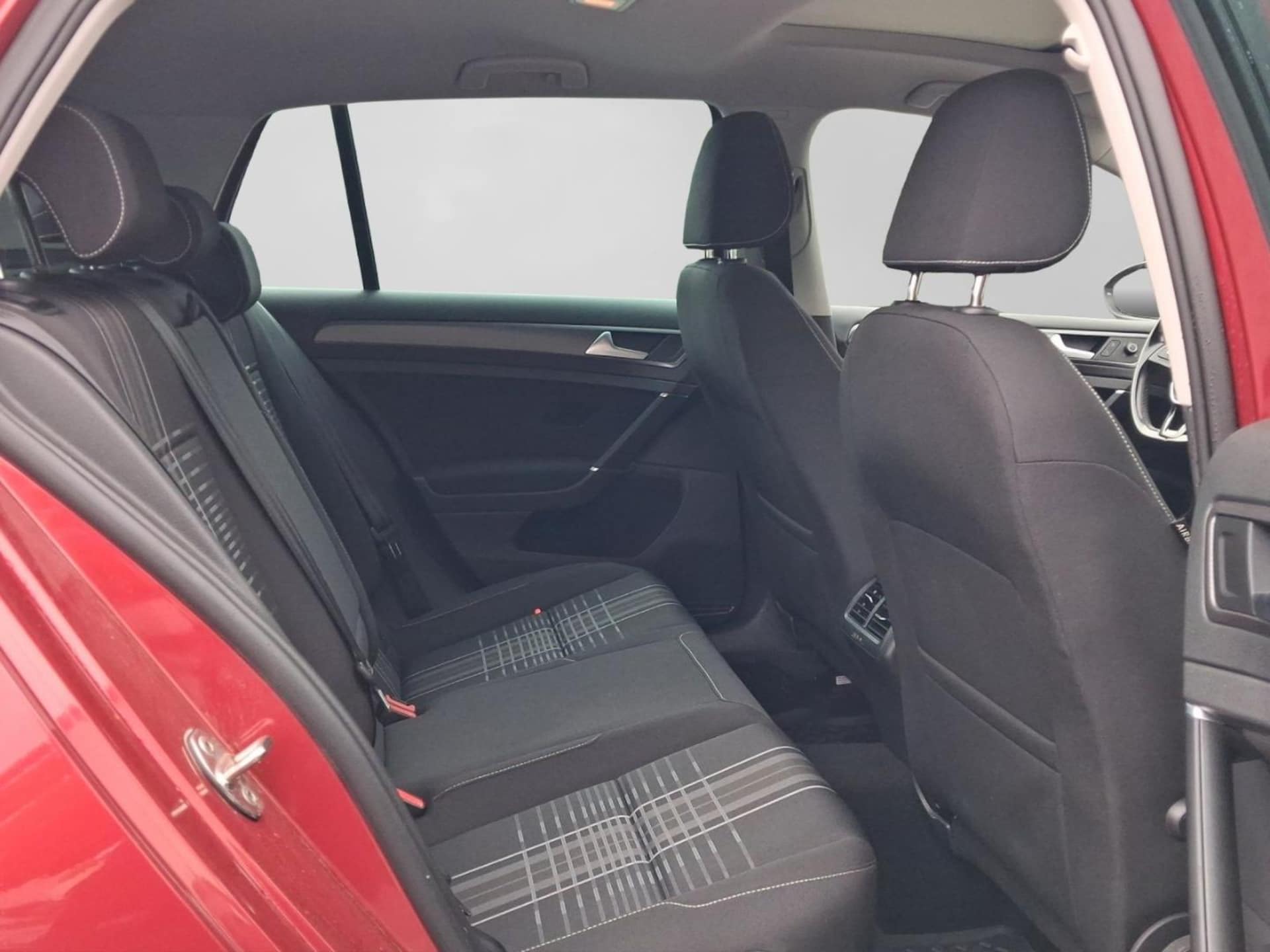 Volkswagen Golf LOUNGE