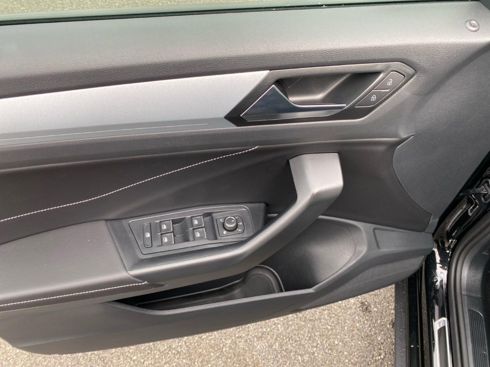 Volkswagen T-Roc – Bild 12