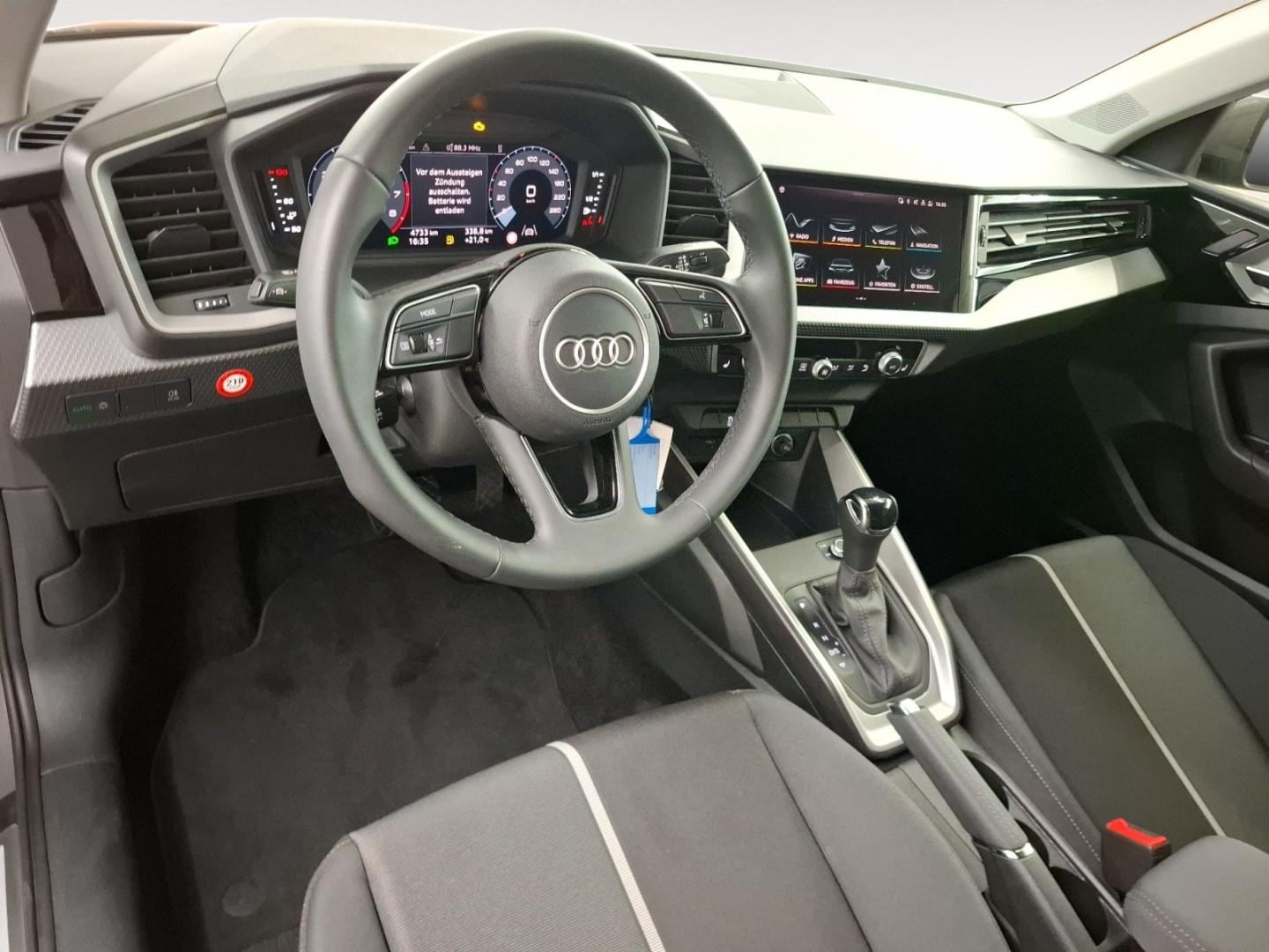 Bild über Audi A1 Sportback S line 25 TFSI S tronic - für weitere Informationen kontaktieren Sie den Audi Partner