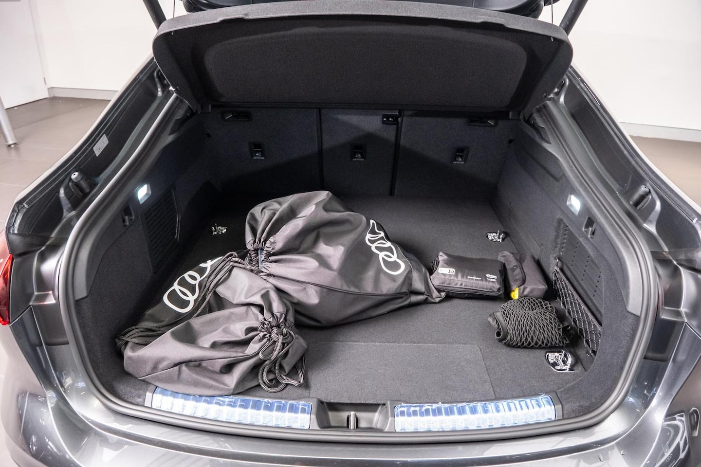 Image about Audi A5 Sedan TFSI e e-hybrid quattro 270 kW S tronic