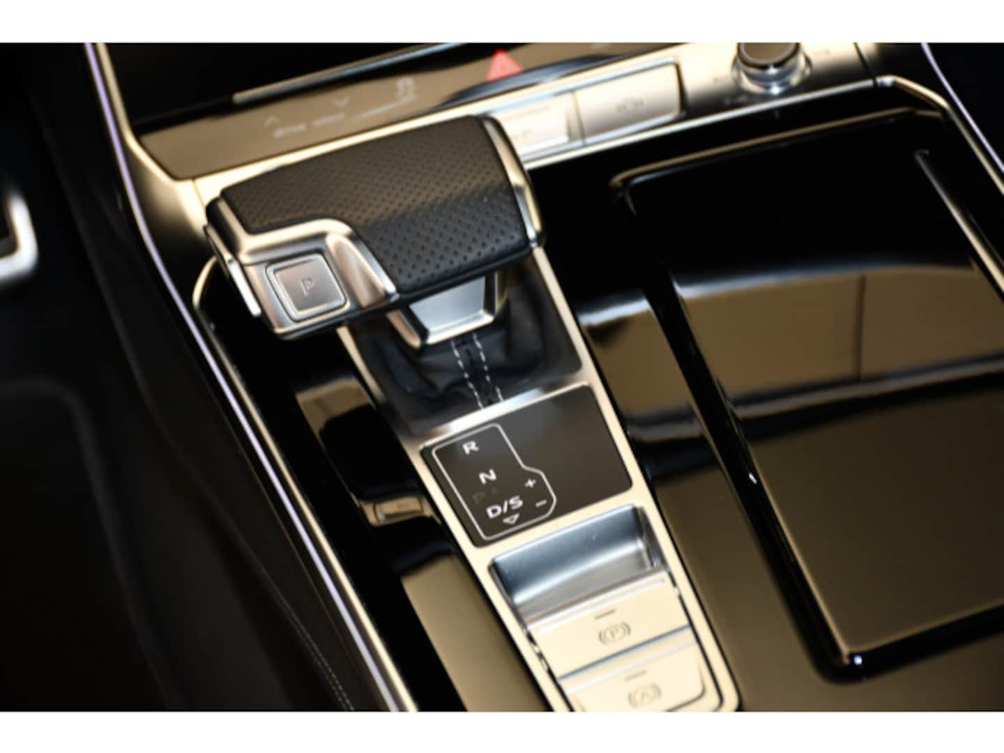 Bild über Audi S6 Avant TDI quattro tiptronic - für weitere Informationen kontaktieren Sie den Audi Partner