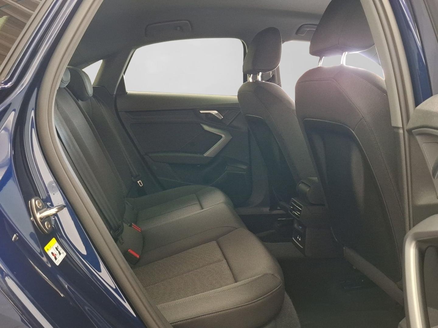 Bild über Audi A3 Limousine advanced 35 TFSI S tronic - für weitere Informationen kontaktieren Sie den Audi Partner