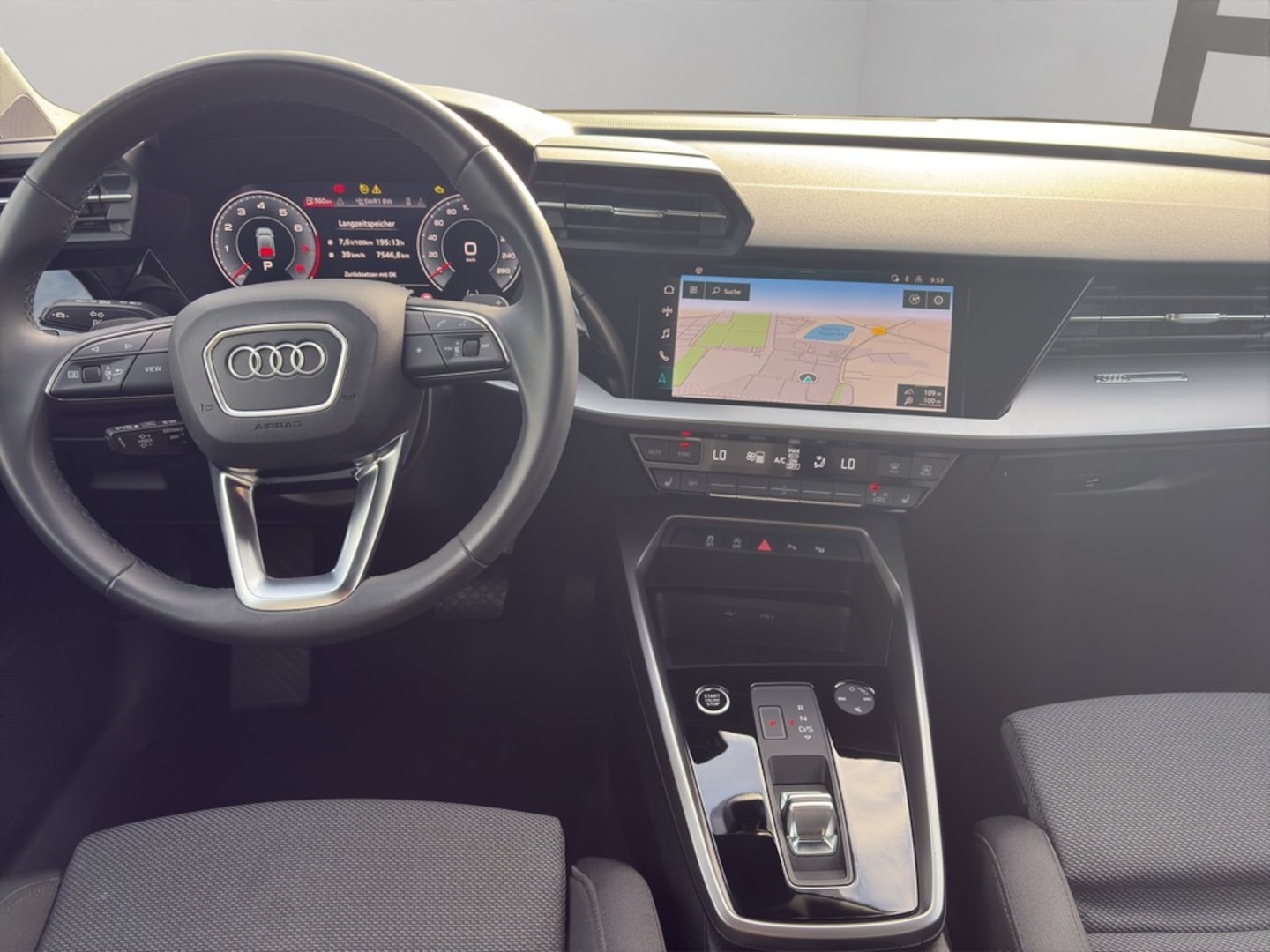 Bild über Audi A3 Sportback advanced 35 TFSI S tronic - für weitere Informationen kontaktieren Sie den Audi Partner
