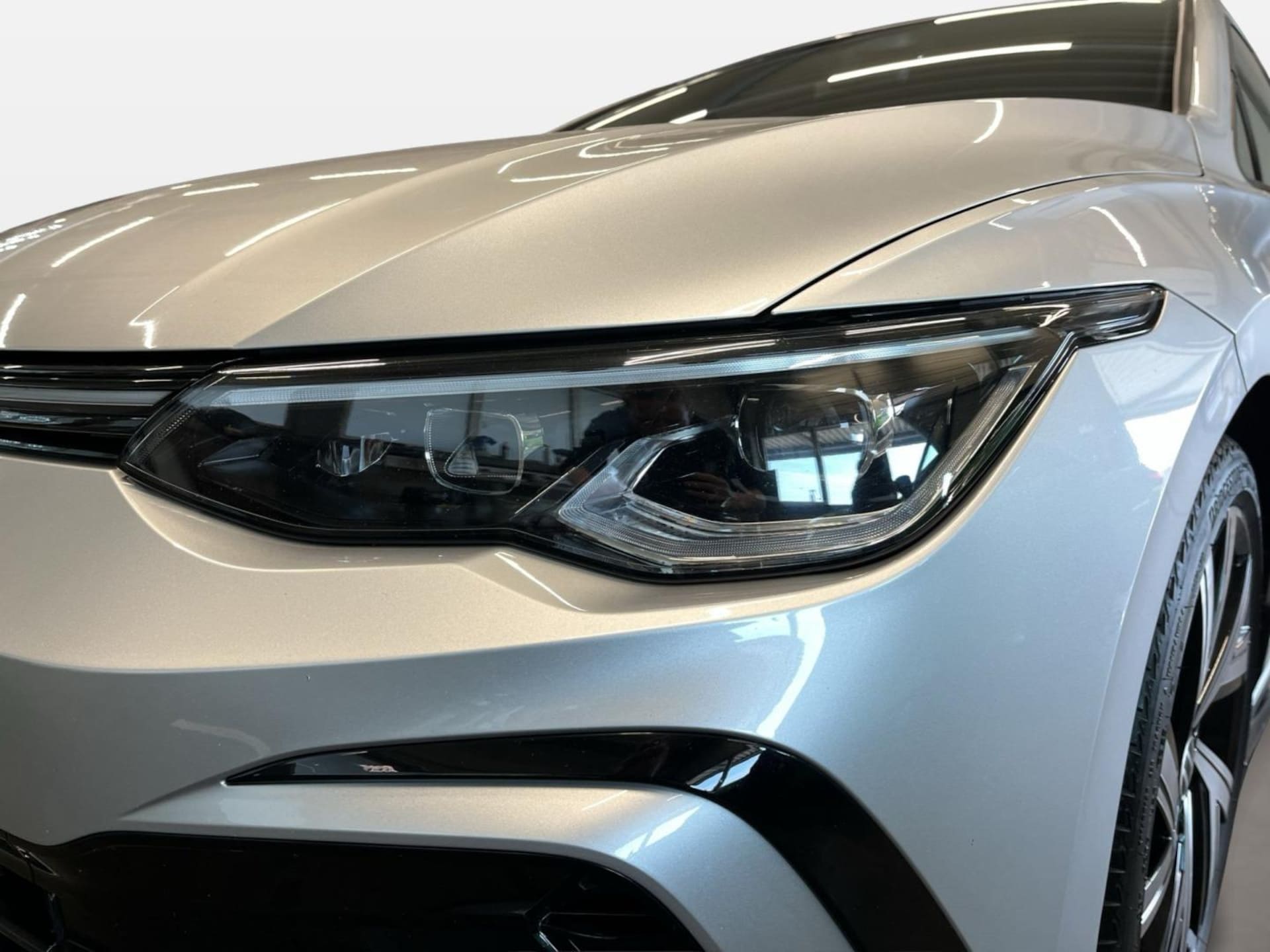 Volkswagen Golf R-Line