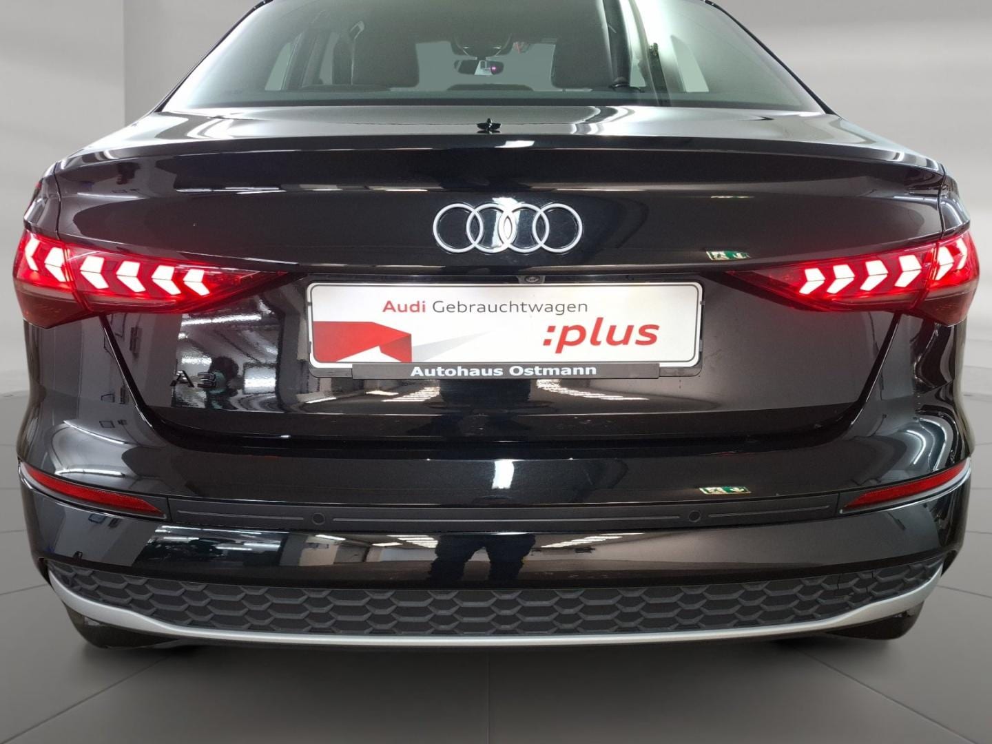 Bild über Audi A3 Limousine TDI S tronic - für weitere Informationen kontaktieren Sie den Audi Partner
