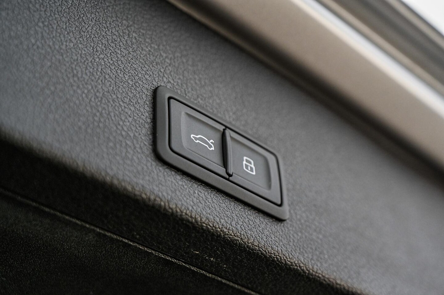 Image about Audi Q2 35 TFSI S tronic