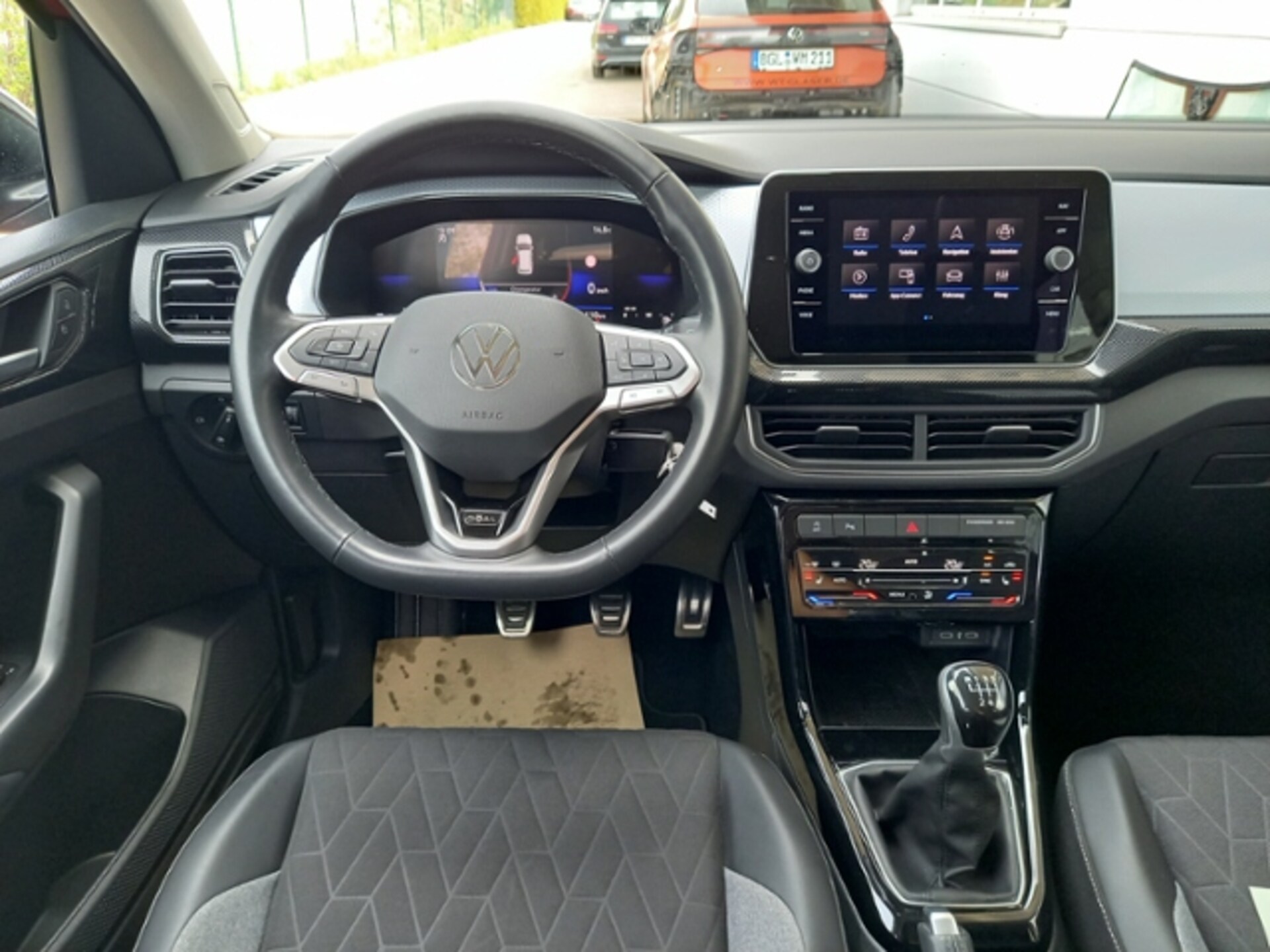 Volkswagen T-Cross Life