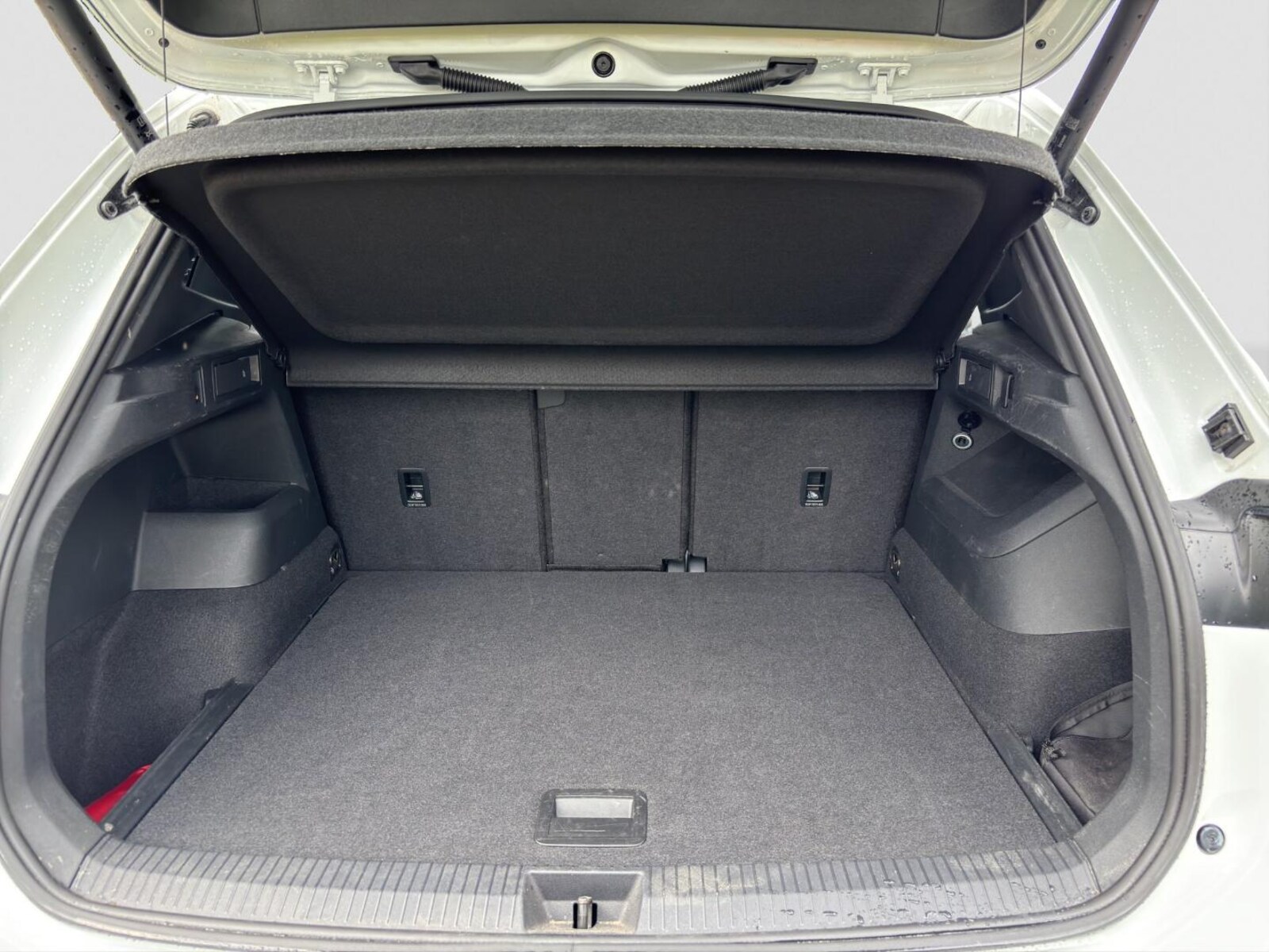 Volkswagen Tiguan – Bild 17