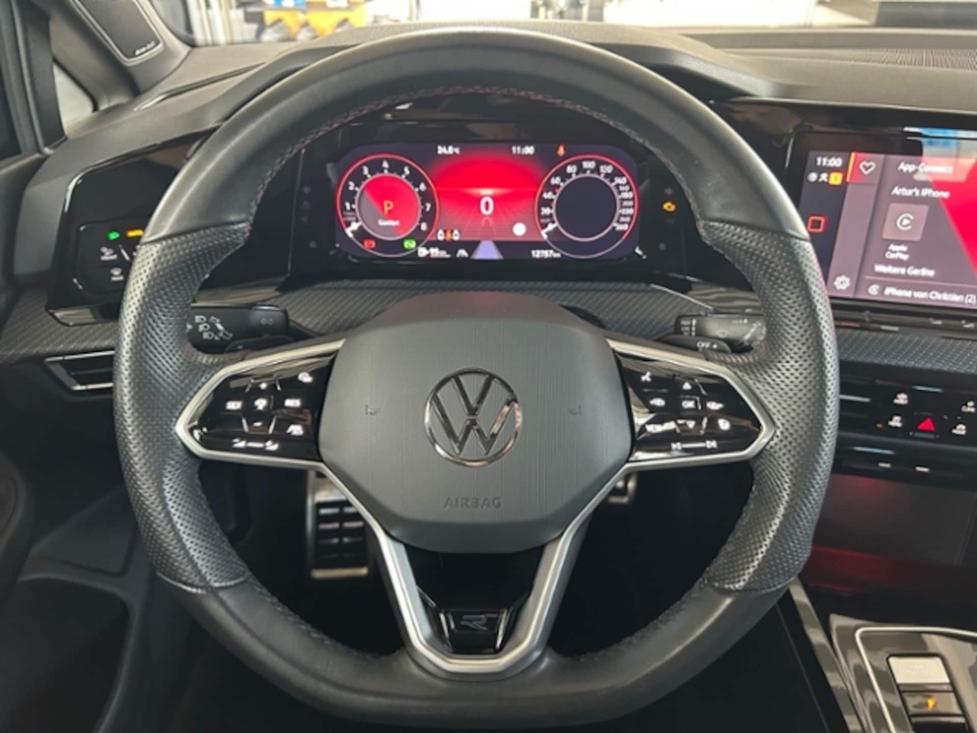 Volkswagen Golf R-Line
