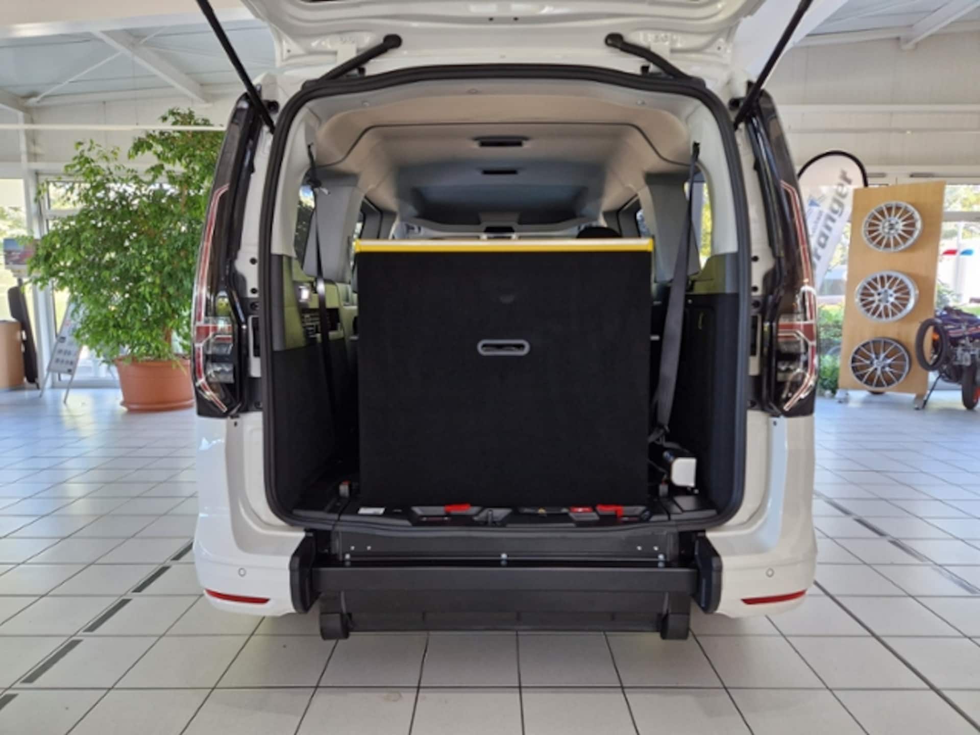 Volkswagen Caddy Maxi Basis-Modell