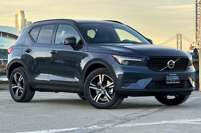 2026 Volvo XC40