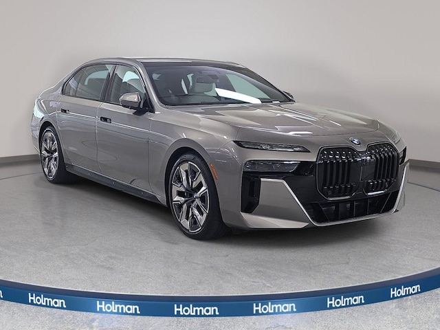 2026 BMW 740i