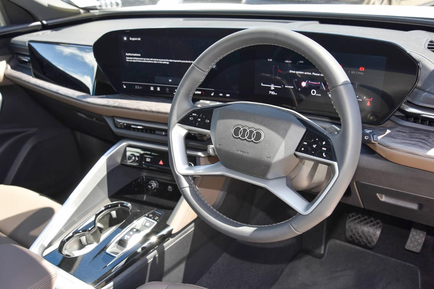 Image about Audi Q5 SUV TFSI 150 kW