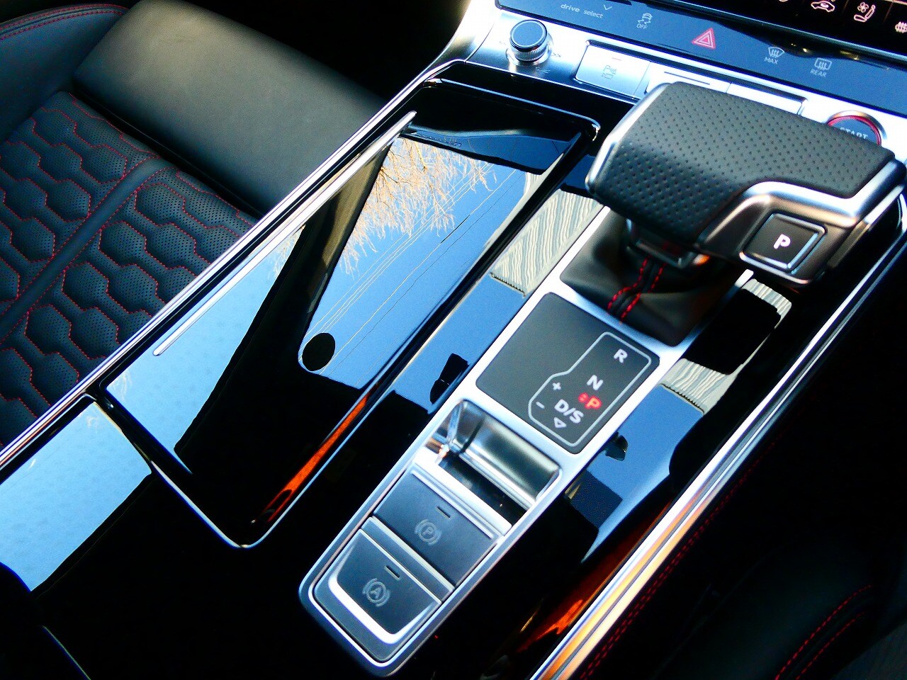 Image about Audi RS 6 Avant RS 6 Avant 441(600) kW(PS) tiptronic