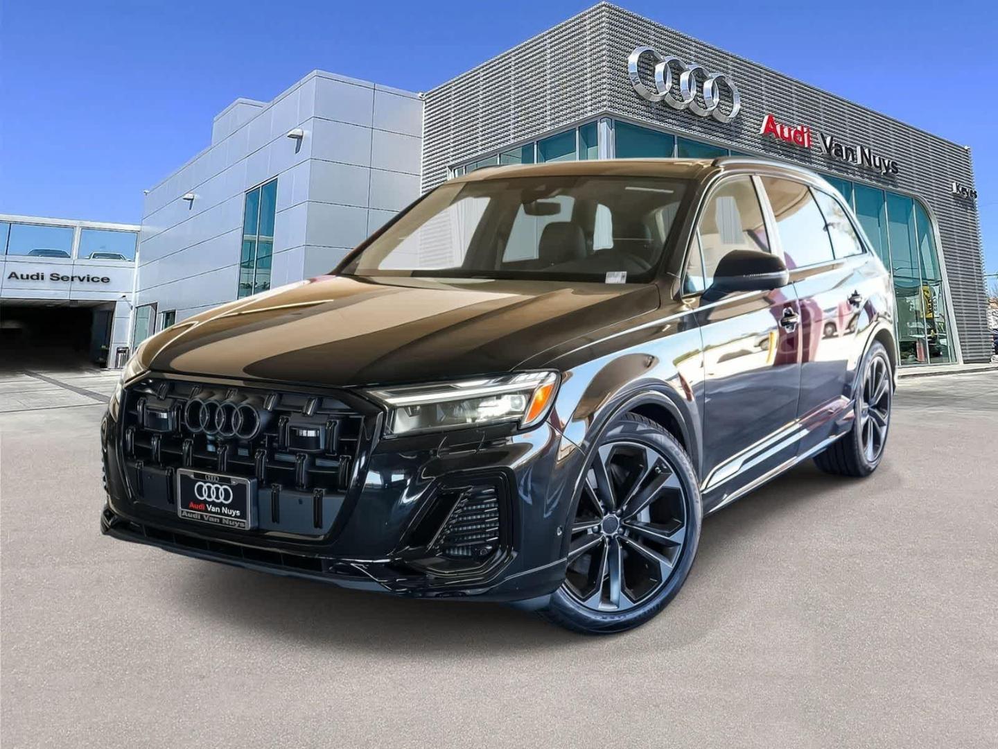 2026 Audi Q7 55 Premium Plus quattro Tiptronic's photo