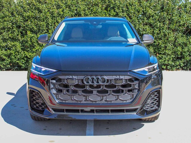 2025 Audi Q8