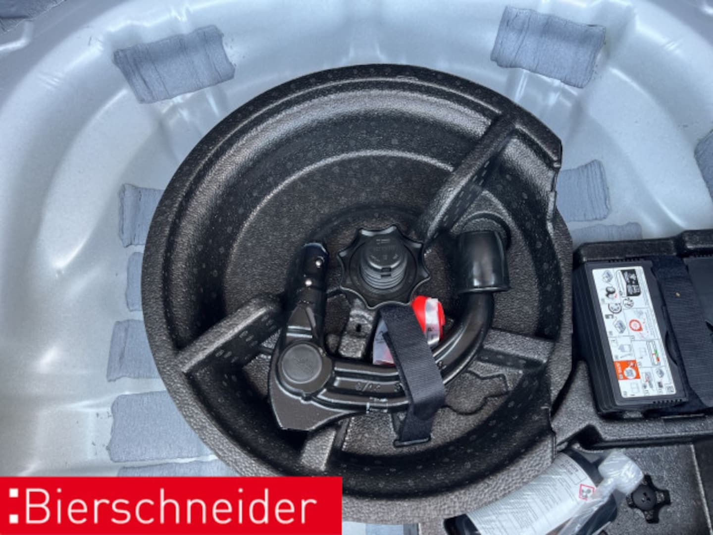 Bild über Audi A3 Sportback 30 TFSI S tronic - für weitere Informationen kontaktieren Sie den Audi Partner