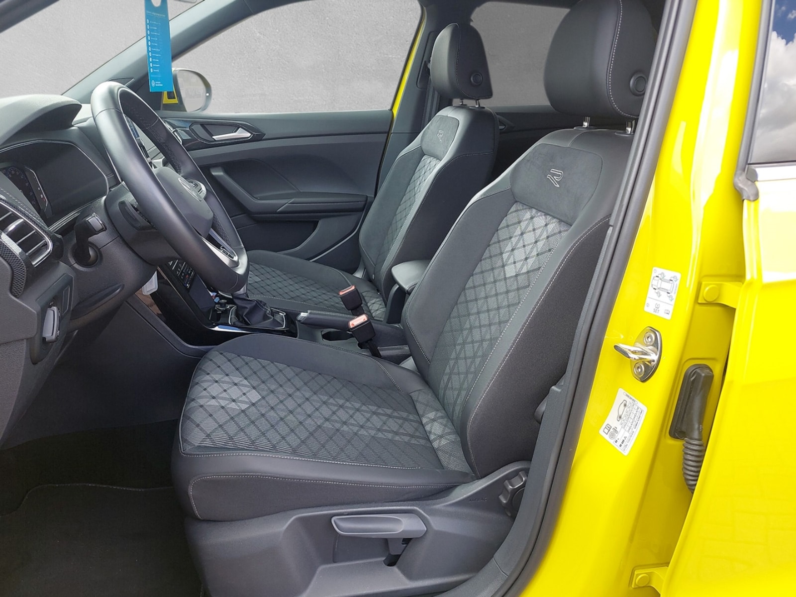 Volkswagen T-Cross – Bild 13