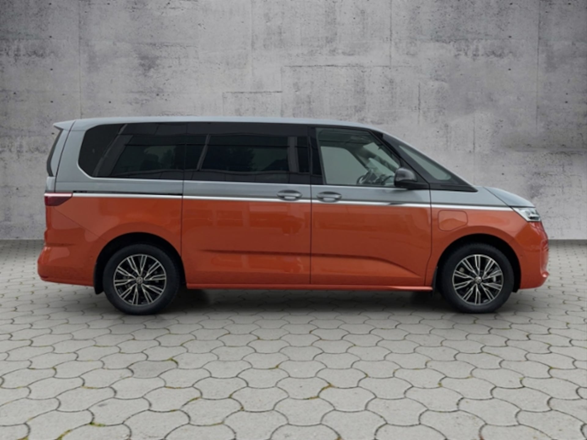 Volkswagen Multivan Langversion Basis-Modell