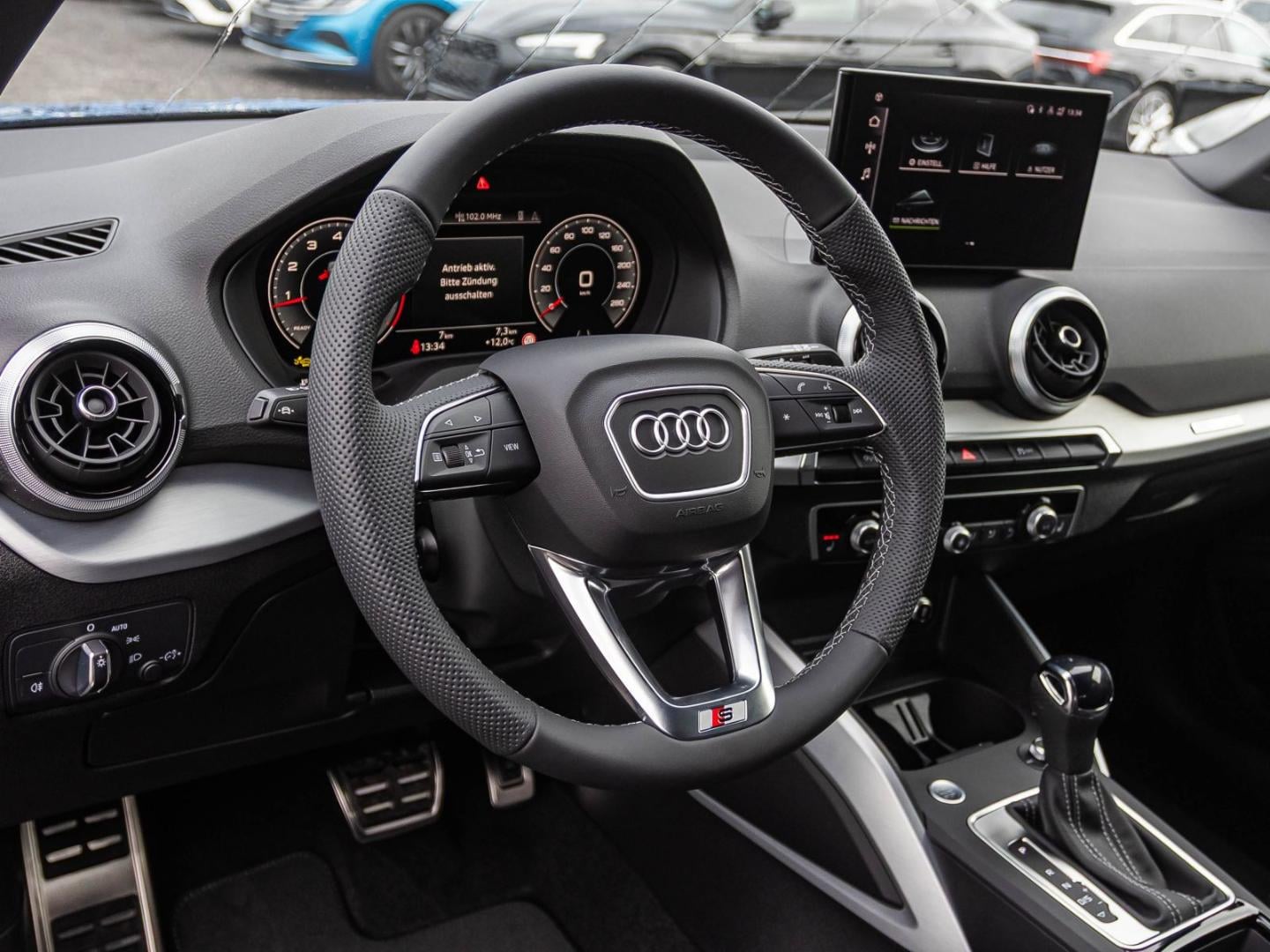 Bild über Audi Q2 S line 35 TFSI S tronic - für weitere Informationen kontaktieren Sie den Audi Partner