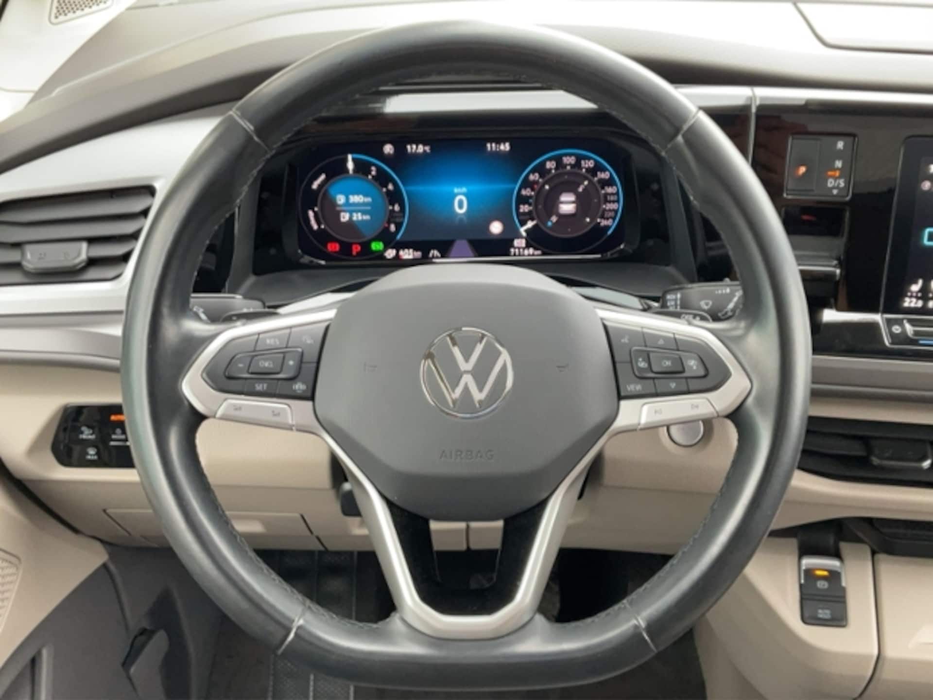 Volkswagen Multivan Langversion Basis-Modell